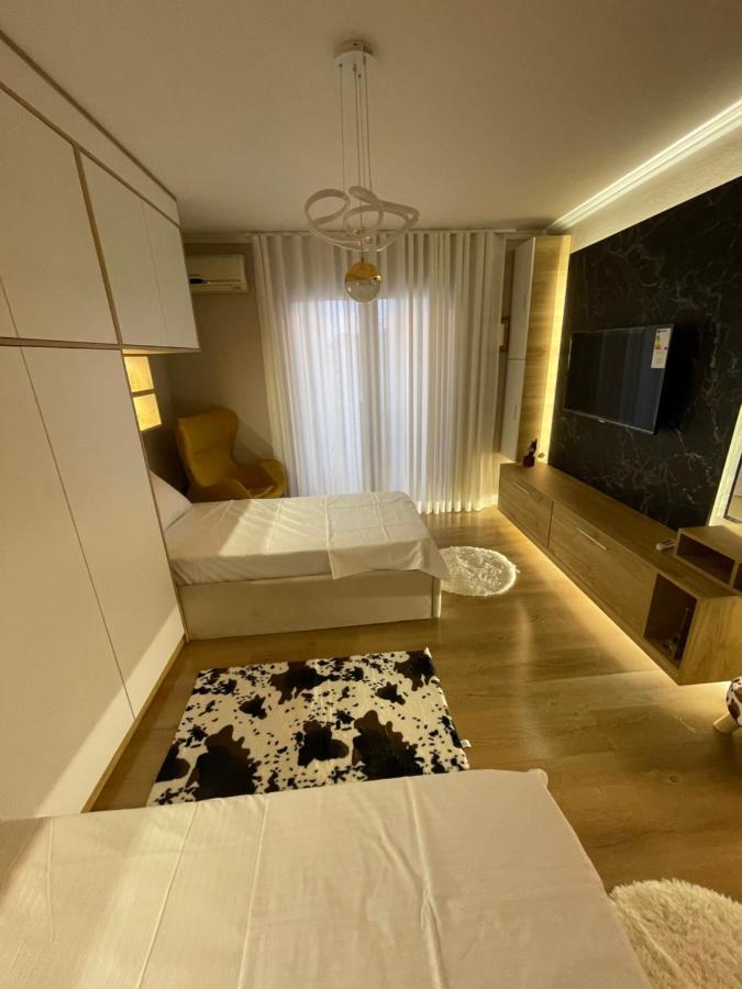 Superior 2Br Apartment Tirana Kültér fotó