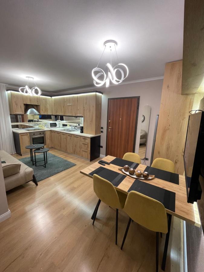 Superior 2Br Apartment Tirana Kültér fotó